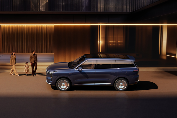 33.69万元起，上汽旗舰?智己LS9正式开启预售 以全球巅峰科技，颠覆30万级大六座SUV格局