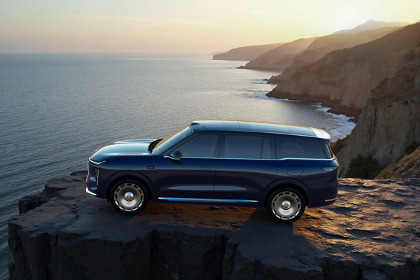 33.69万元起，上汽旗舰?智己LS9正式开启预售 以全球巅峰科技，颠覆30万级大六座SUV格局