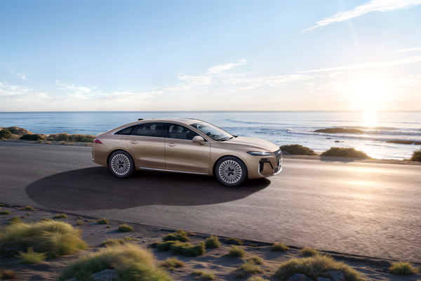 荣威M7 DMH重磅上市，限时美好价8.58万元起享新能源时代家轿王