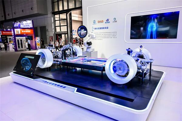 当技术开花、改革结果：上汽的“硬核反攻”